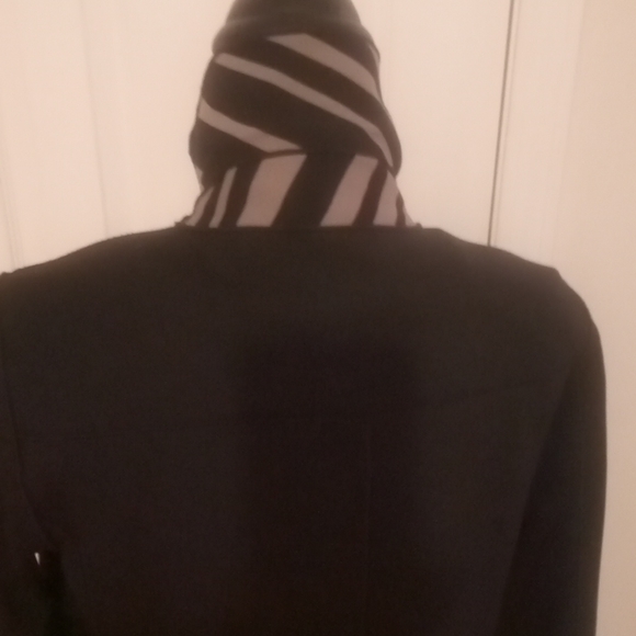 Reversible 2 STUNNING LOOKS IN A  SMALL LIGHTWEIGHT  CLASSIC STYLE jacket. - Picture 4 of 12